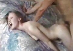 A vídeo de pornô as coroas jovem morena russa Ágata tem o primeiro sexo anal